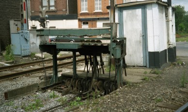 Châtelet-Ville 1999-06-207 - Chabottaux (2).jpg